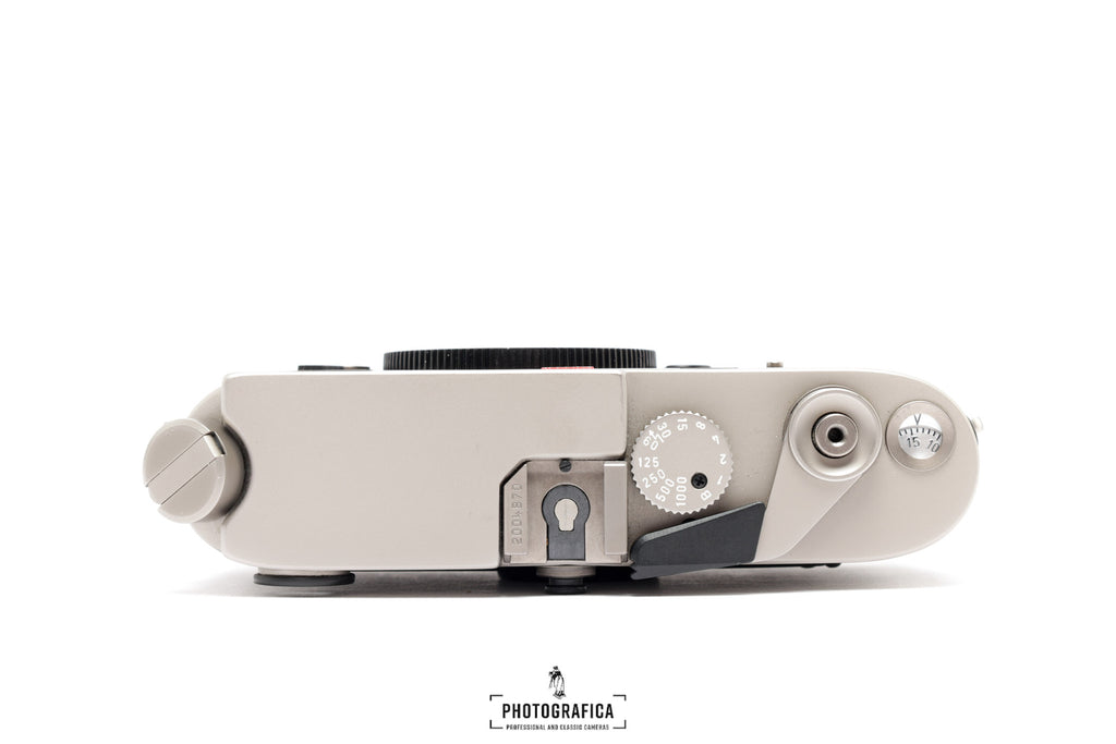 LEICA M6 TITANIUM 0.72 10412 + BOX
