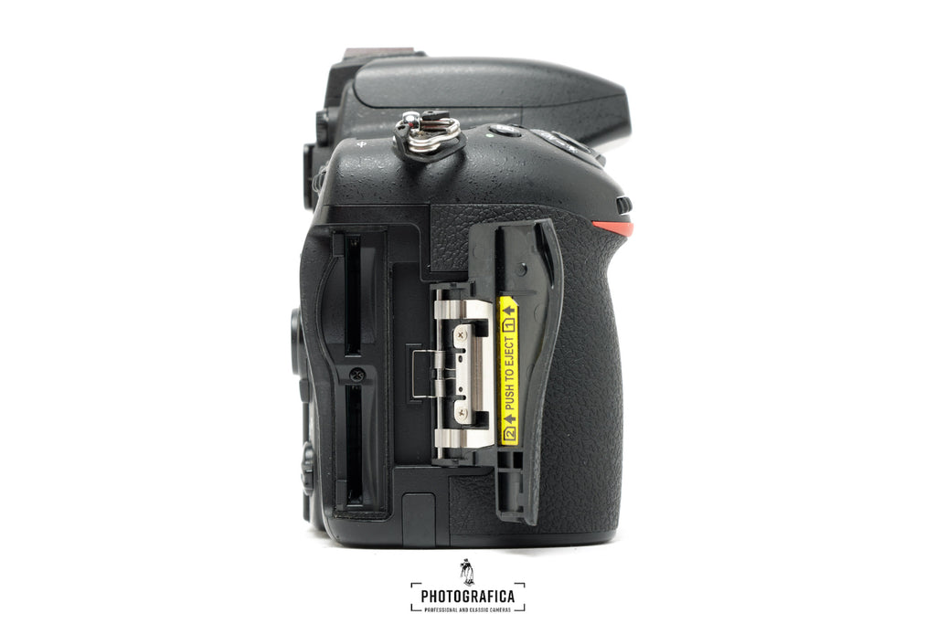 NIKON D750 (363.809 eksp.)