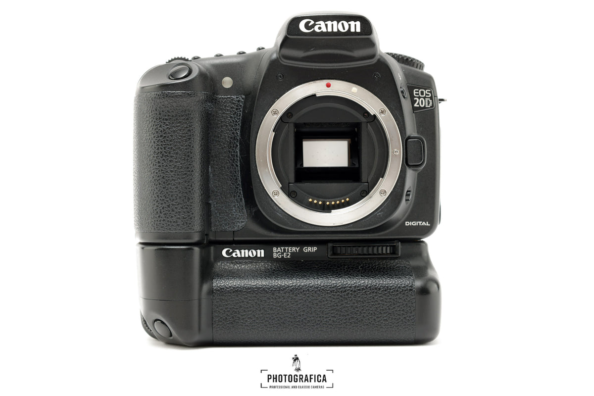 CANON EOS 20D + Canon BG-E2