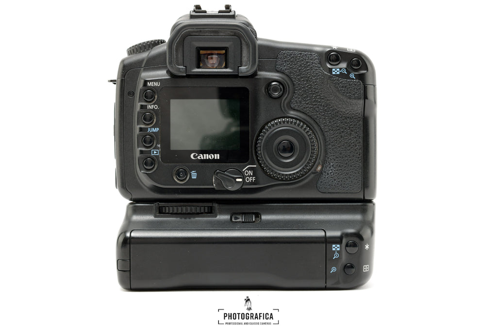 CANON EOS 20D + Canon BG-E2