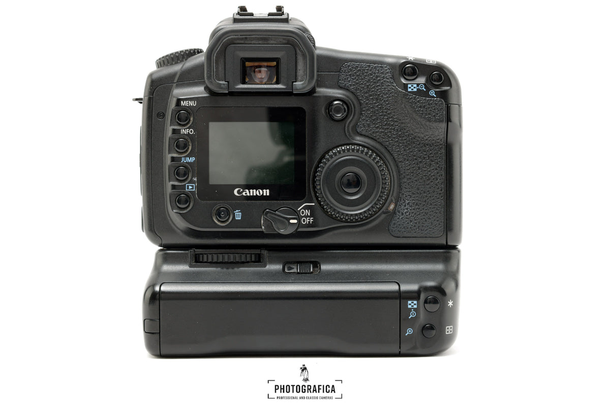 CANON EOS 20D + Canon BG-E2