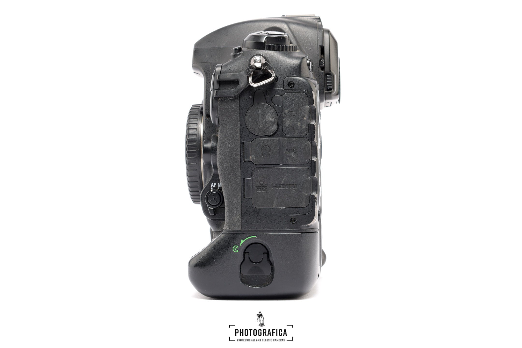 NIKON D5 inkl. XQD 64GB & XQD READER (462.607 exp.)