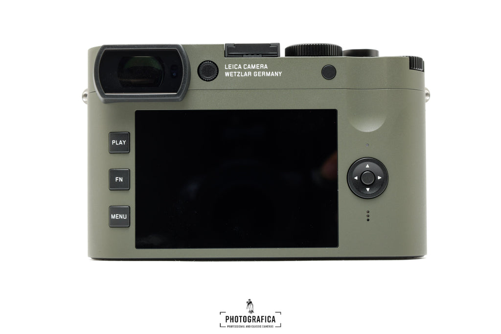 LEICA Q2 REPORTER