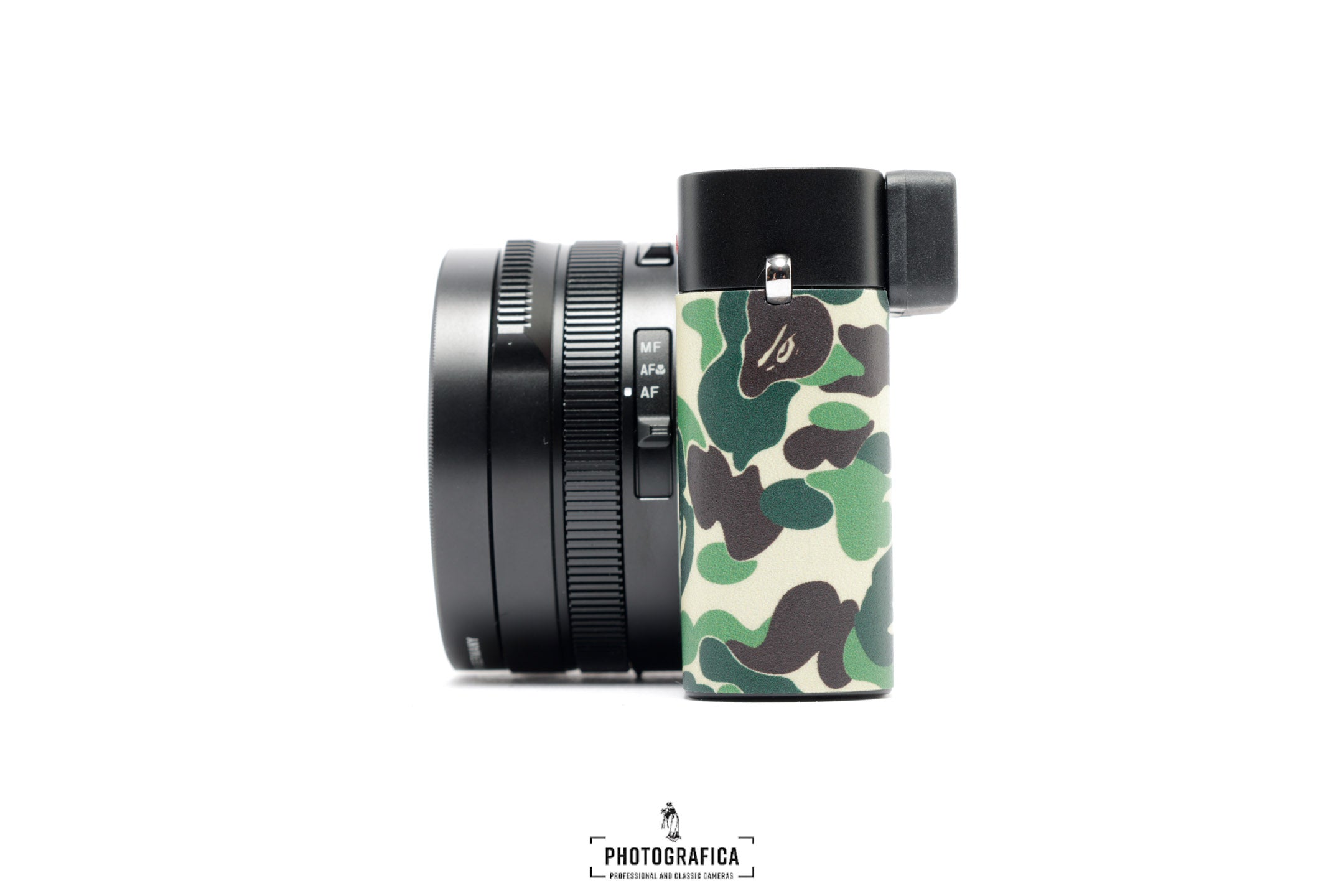 LEICA D-LUX 7 "A Bathing APE x Stash" MINT BOXED