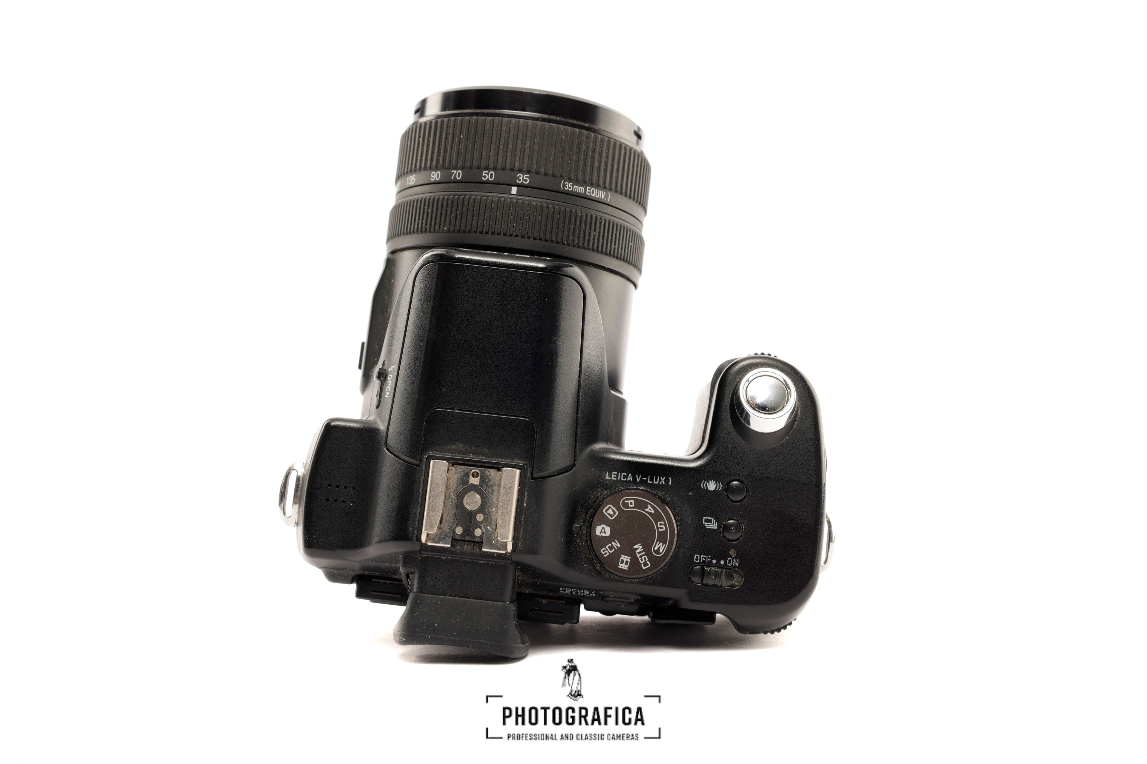 LEICA V-LUX 1