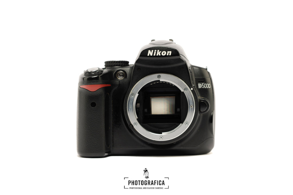 NIKON D5000