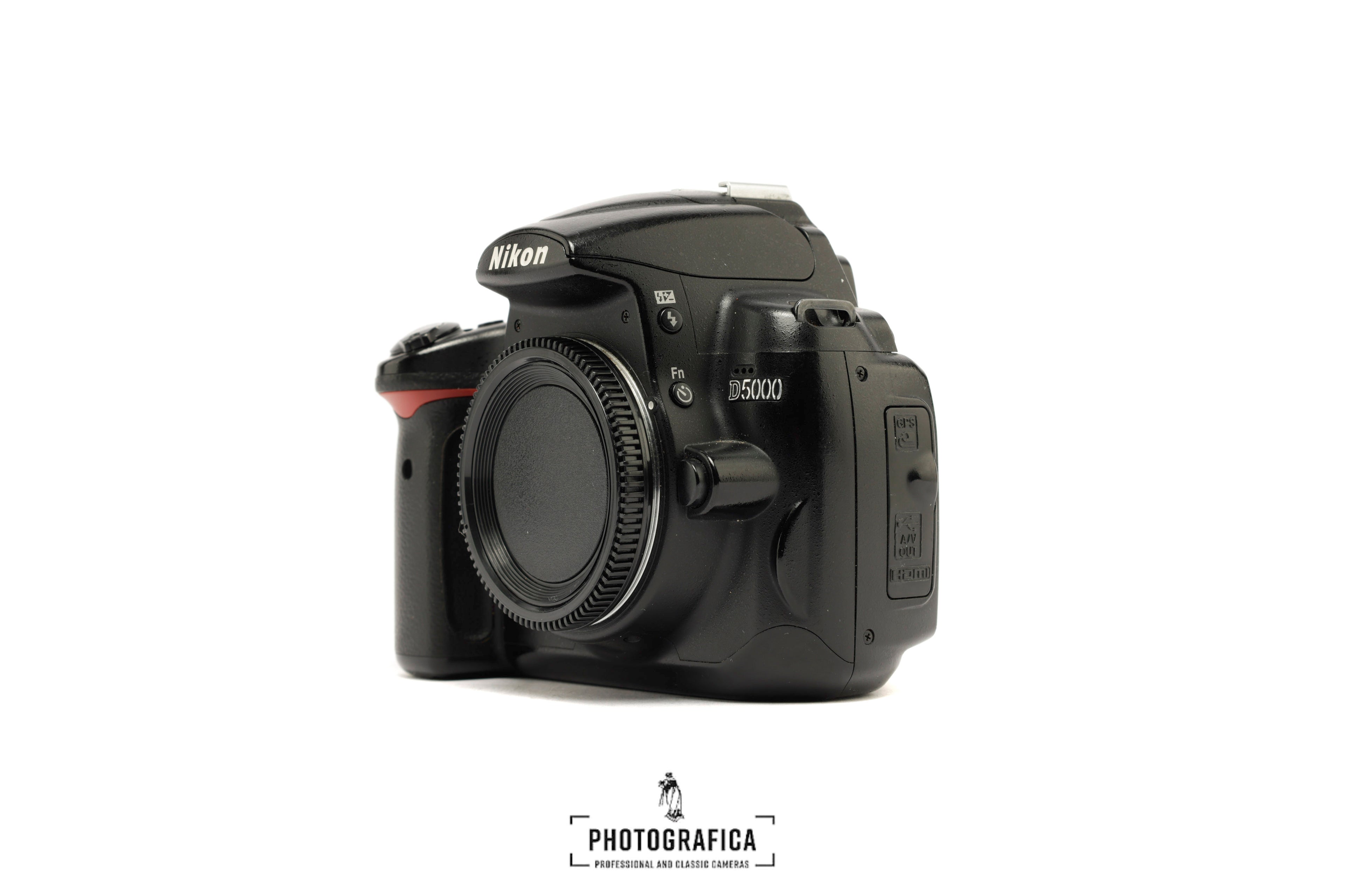 NIKON D5000