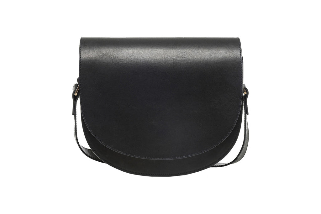 ona-savannah-ii-black-leather-01.jpg