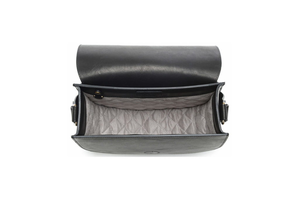 ona-savannah-ii-black-leather-02.jpg