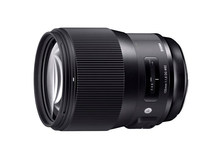 sigma-135-1,8-art-2.jpg