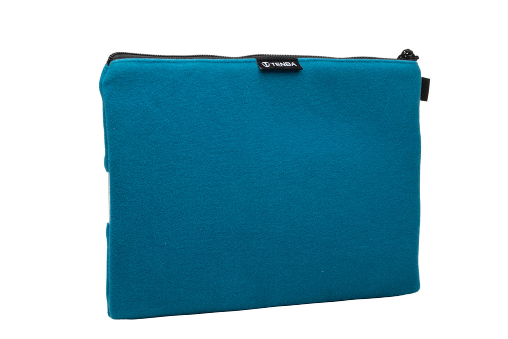 tenba-gear-pouch-4.jpg
