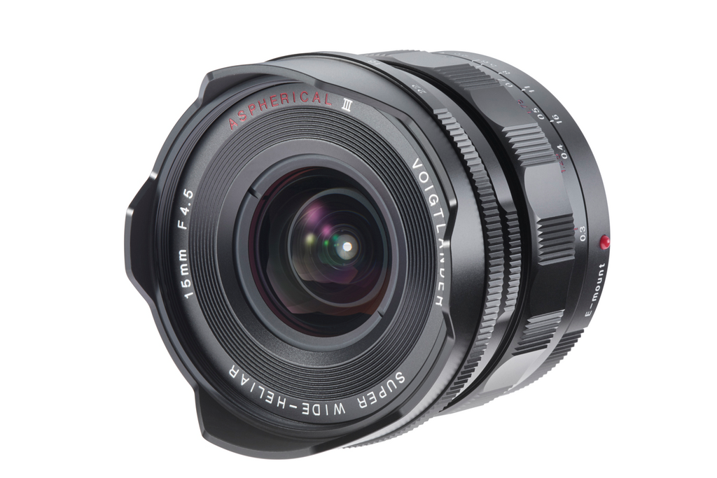 voigtlander-e-15mm-super-wide-heliar-2.jpg